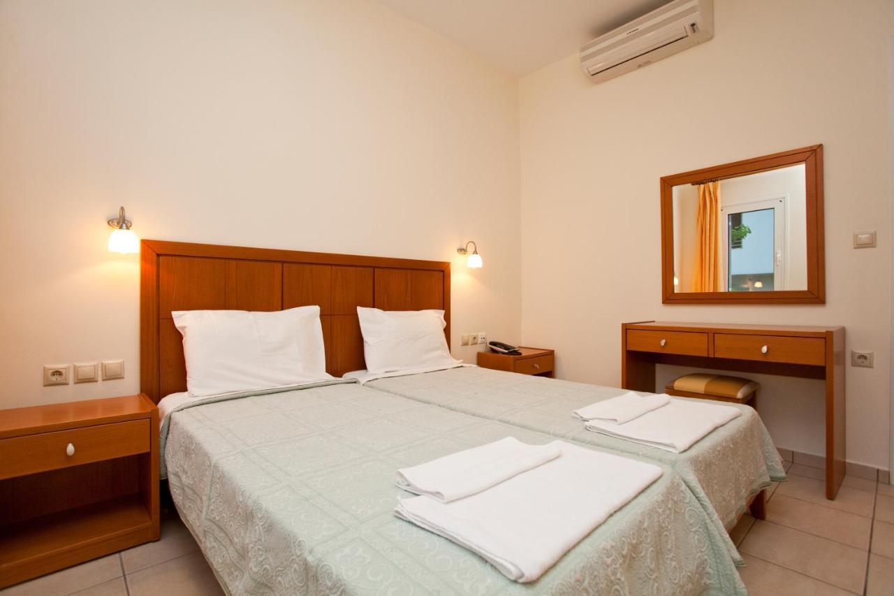 Phaedra Hotel Σταλός Εξωτερικό φωτογραφία